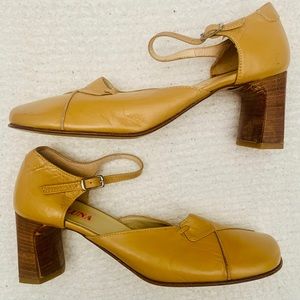 EUC Mezzaluna leather Italian shoes